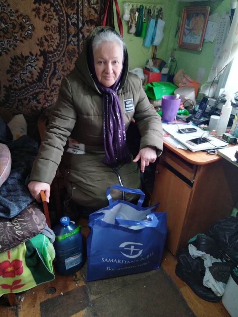 7.04.2025 Продовжуємо робити добрі справи!  Член правління (громадський дипломат) ГО &laquo; Міжнародна Дипломатична місія &laquo;ОБСЕ&raquo; Самсон Загоруйко передав малозабезпеченій людині  продукти харчування.