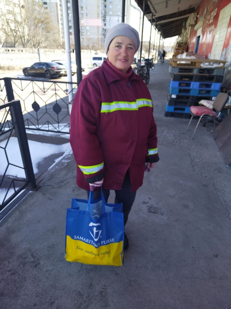 22.03.2025 Продовжуємо робити добрі справи!  Заступник голови правління (громадський дипломат) ГО &laquo; Міжнародна Дипломатична місія &laquo;ОБСЕ&raquo; Володимир Загоруйко передав продукти харчування малозабезпеченим.