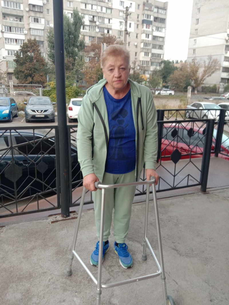 1.10.2024 Продовжуємо робити добрі справи заступник голови правління (громадський дипломат) ГО &laquo; Міжнародна Дипломатична місія &laquo;ОБСЕ&raquo; Володимир Загоруйко передав ходунки хворій людині.