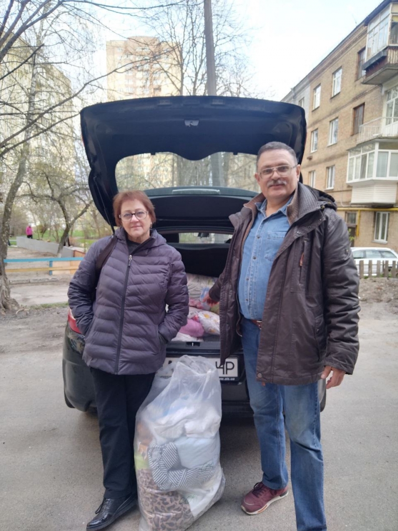 8.04.2025 Продовжуємо робити добрі справи!  Заступник голови правління (громадський дипломат) ГО &laquo; Міжнародна Дипломатична місія &laquo;ОБСЕ&raquo; Володимир Загоруйко передав одяг малозабезпеченої людині!