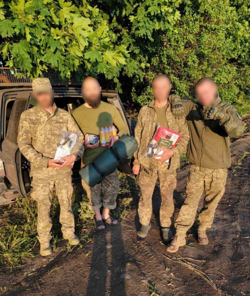 9.06.2024 Громадський дипломат ГО &laquo;Міжнародна дипломатична місія &laquo;ОБСЕ&raquo; Сергій Савчук з волонтерами передав медичні комплекти та іншу допомогу нашим захисникам!
