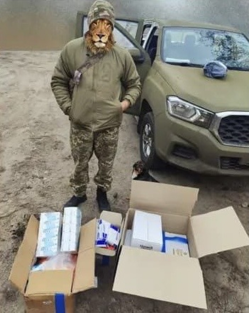 17.12.2024 Громадський дипломат ГО &laquo;Міжнародна дипломатична місія &laquo;ОБСЕ&raquo; Сергій Савчук з волонтерами передав допомогу нашим захисникам.