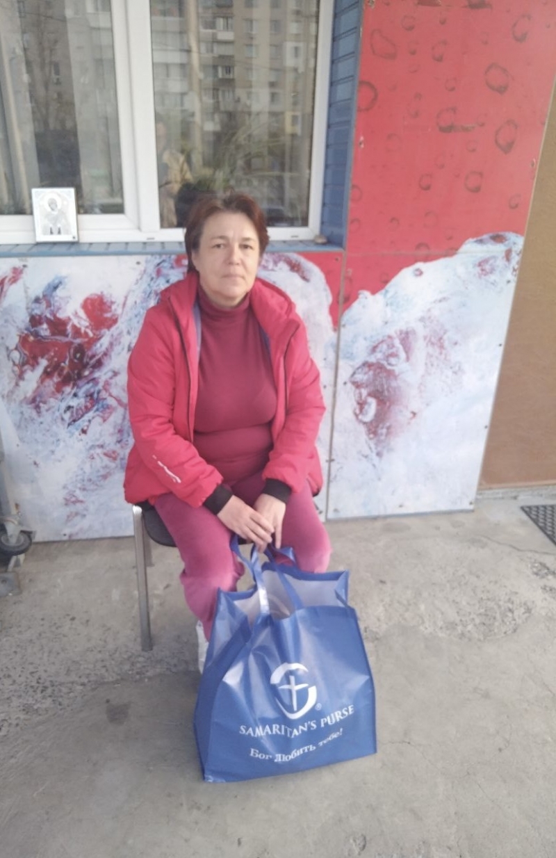 15.04.2025 Продовжуємо робити добрі справи!  Член правління (громадський дипломат) ГО &laquo; Міжнародна Дипломатична місія &laquo;ОБСЕ&raquo; Самсон Загоруйко передав малозабезпеченим продукти харчування.