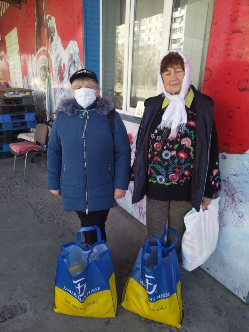 20.03.2025 Продовжуємо робити добрі справи!  Заступник голови правління (громадський дипломат) ГО &laquo; Міжнародна Дипломатична місія &laquo;ОБСЕ&raquo; Володимир Загоруйко передав продукти харчування малозабезпеченим.