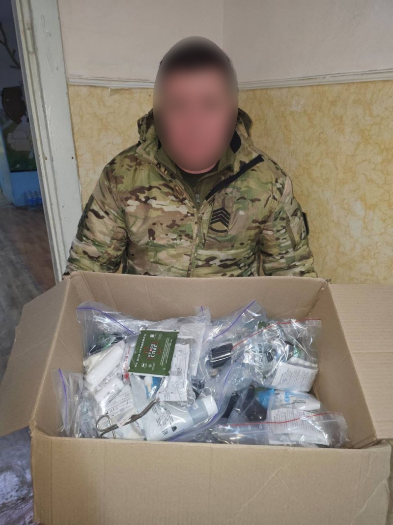 18.11.2024 Громадський дипломат ГО &laquo;Міжнародна дипломатична місія &laquo;ОБСЕ&raquo; Сергій Савчук з волонтерами передав медичні комплекти нашим захисникам!
