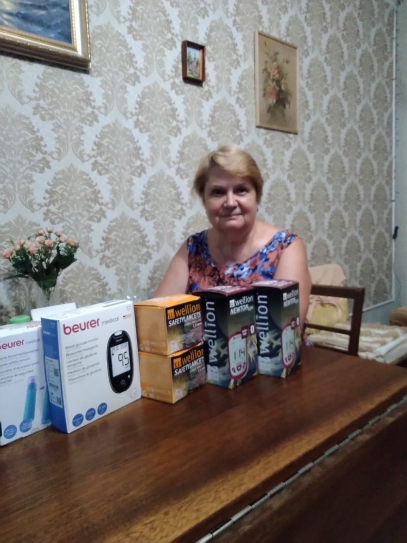 23.06.2024 Продовжуємо робити добрі справи, громадський дипломат ГО &laquo;Міжнародної Дипломатичної Місії &laquo;ОБСЕ Віталій Ковальов передав людям похилого віку хворим на цукровий діабет вимірювачі рівня цукру в крові з тест смужками.