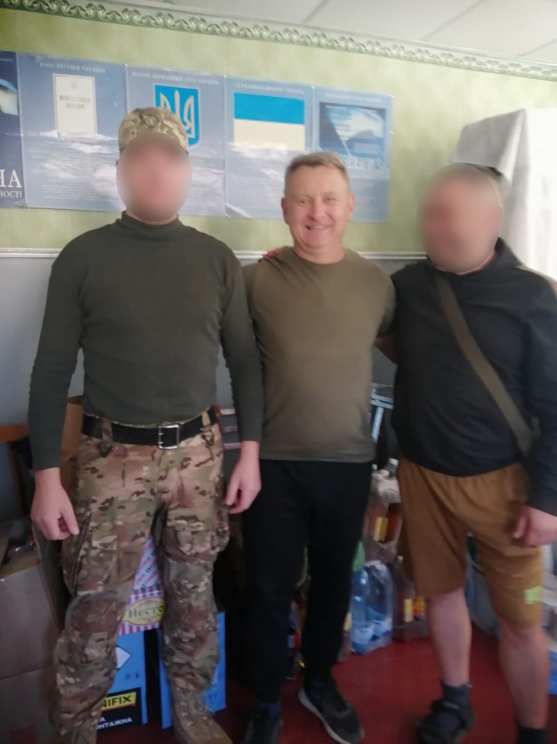20.09.2024 Продовжуємо робити добрі справи. Знову в дорозі! Громадський дипломат ГО &laquo;Міжнародної Дипломатичної Місії &laquo;ОБСЕ&raquo; Приходько Григорій Дмитрович з волонтерами привіз маскувальні сітки та іншу допомогу нашим захисникам.