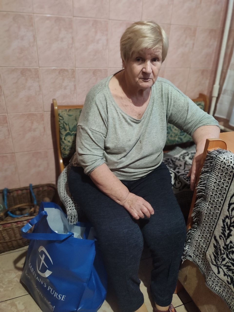1.01.2025 Продовжуємо робити добрі справи!  Заступник голови правління (громадський дипломат) ГО &laquo; Міжнародна Дипломатична місія &laquo;ОБСЕ&raquo; Володимир Загоруйко передав хворій людині похилого віку продукти харчування.