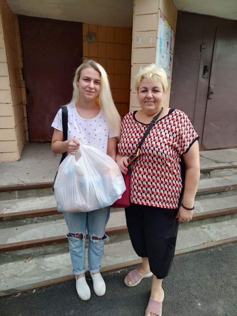 2.09.2024 Продовжуємо робити добрі справи!  Заступник голови правління (громадський дипломат) ГО &laquo; Міжнародна Дипломатична місія &laquo;ОБСЕ&raquo; Володимир Загоруйко передав продукти харчування малозабезпеченим верстам населення.