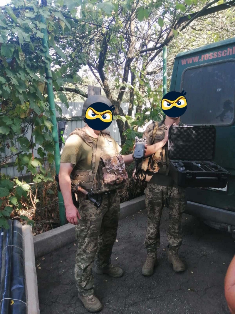 27.08.2024 Продовжуємо робити добрі справи. Знову в дорозі! Громадський дипломат ГО &laquo;Міжнародної Дипломатичної Місії &laquo;ОБСЕ&raquo; Приходько Григорій Дмитрович з волонтерами привіз допомогу нашим захисникам на Донбас.