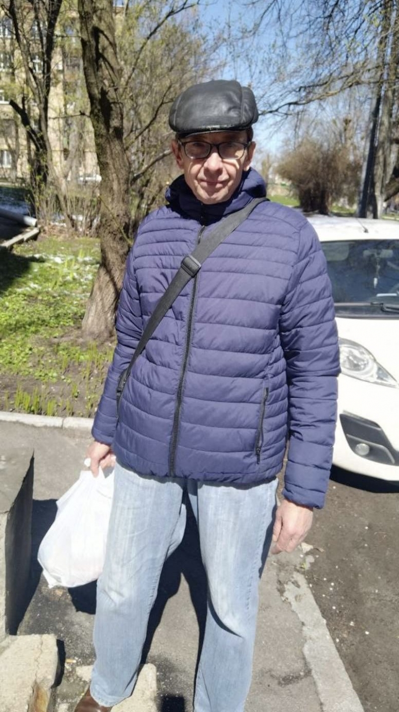 17.04.2025 Продовжуємо робити добрі справи!  Член правління (громадський дипломат) ГО &laquo; Міжнародна Дипломатична місія &laquo;ОБСЕ&raquo; Самсон Загоруйко передав малозабезпеченим продукти харчування.