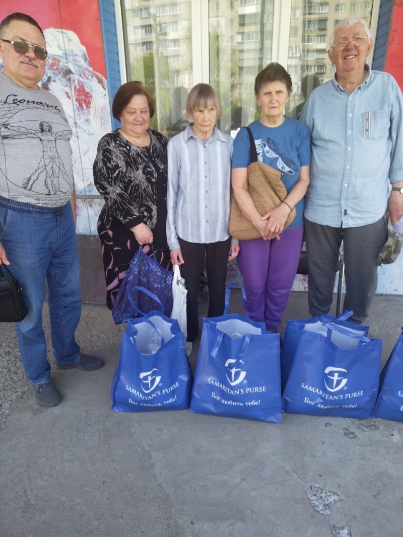 25.04.2024 Продовжуємо робити добрі справи!  Заступник голови правління (громадський дипломат) ГО &laquo; Міжнародна Дипломатична місія &laquo;ОБСЕ&raquo; Володимир Загоруйко передав продукти харчування малозабезпеченим.