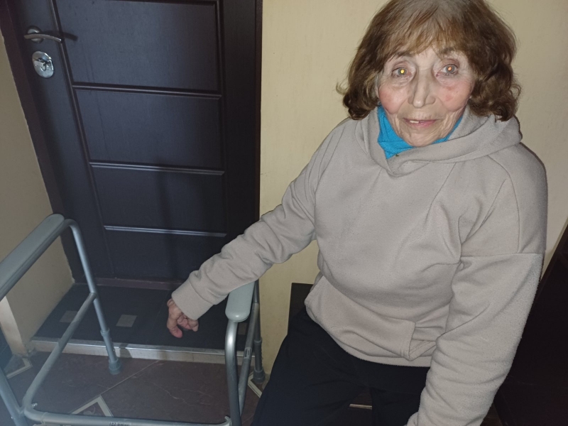 28.04.2025 Продовжуємо робити добрі справи!  Заступник голови правління (громадський дипломат) ГО &laquo; Міжнародна Дипломатична місія &laquo;ОБСЕ&raquo; Володимир Загоруйко передав ходунок малозабезпеченій хворій людині похилого віку.