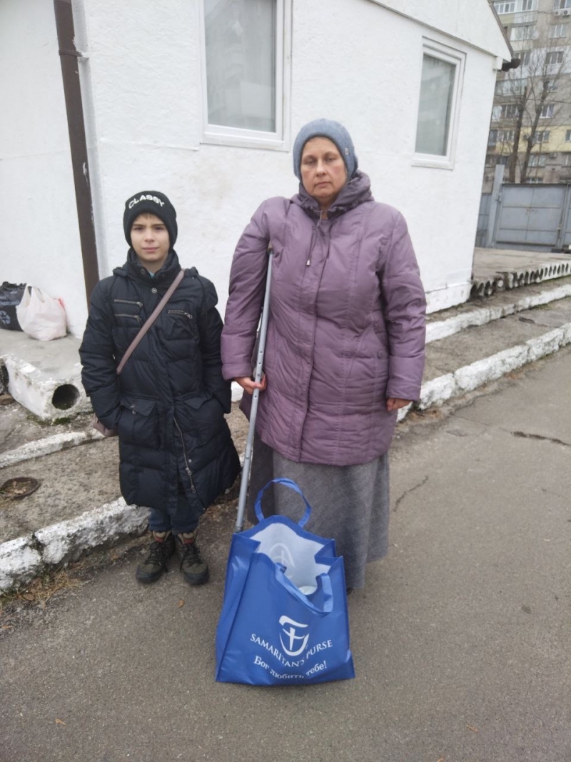 2.01.2025 Продовжуємо робити добрі справи!  Заступник голови правління (громадський дипломат) ГО &laquo; Міжнародна Дипломатична місія &laquo;ОБСЕ&raquo; Володимир Загоруйко передав переселенцям продукти харчування.
