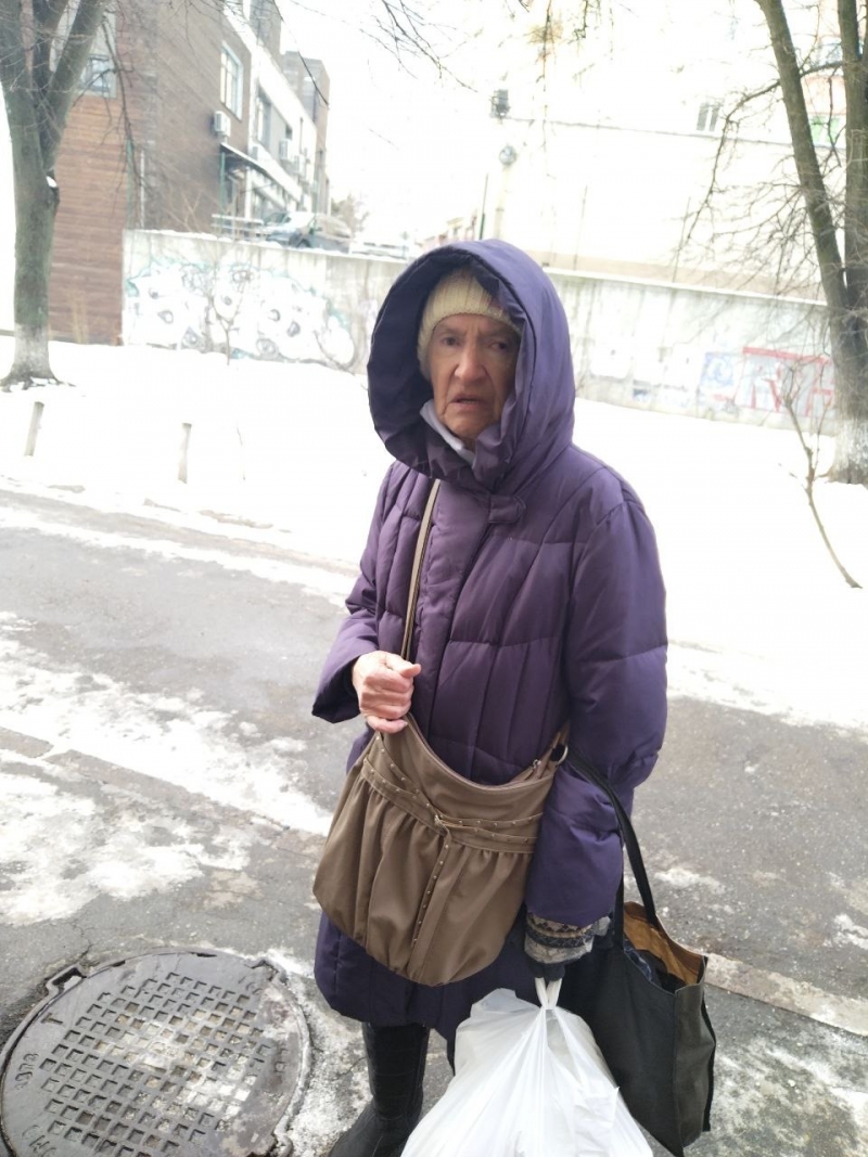 26.02.2025 Продовжуємо робити добрі справи!  Заступник голови правління (громадський дипломат) ГО &laquo; Міжнародна Дипломатична місія &laquo;ОБСЕ&raquo; Володимир Загоруйко передав продукти харчування малозабезпеченим.