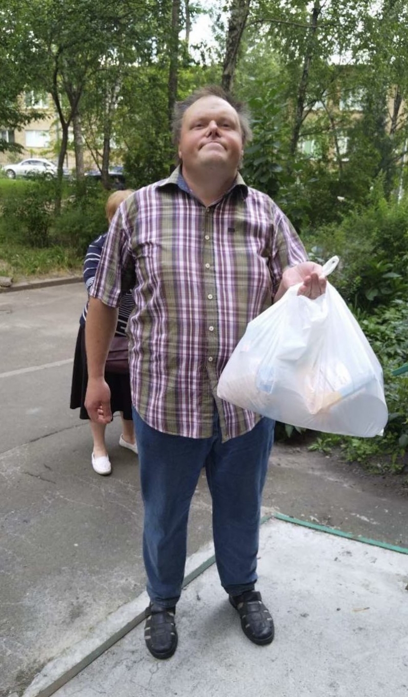 14.06.2024 продовжуємо робити добрі справи,  керівництво ГО &laquo;Міжнародна Дипломатична місія &laquo;ОБСЕ&raquo; з волонтерами передали продукти харчування малозабезпеченим мешканцям міста Києва.