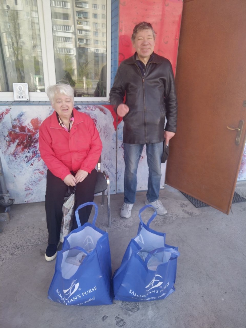 20.04.2025 Продовжуємо робити добрі справи!  Заступник голови правління (громадський дипломат) ГО &laquo; Міжнародна Дипломатична місія &laquo;ОБСЕ&raquo; Володимир Загоруйко передав продукти харчування малозабезпеченим.