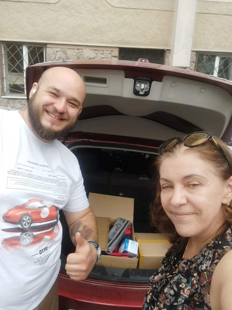 13.08.2024 Громадський дипломат ГО &laquo;Міжнародна дипломатична місія &laquo;ОБСЕ&raquo; Сергій Савчук з волонтерами передає медичні комплекти та іншу допомогу нашим захисникам!