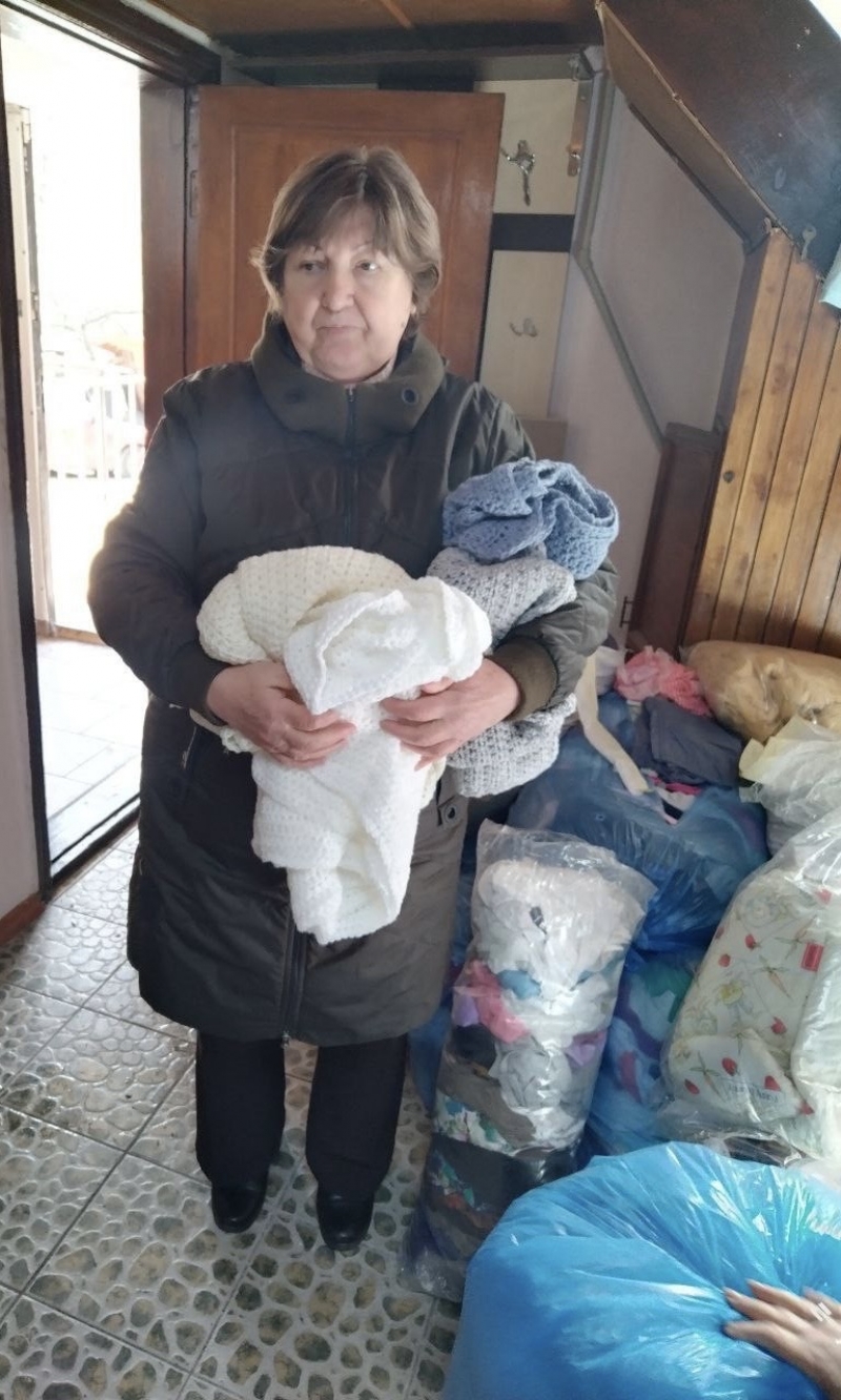 14.04.2025 Продовжуємо робити добрі справи!  Член правління (громадський дипломат) ГО &laquo; Міжнародна Дипломатична місія &laquo;ОБСЕ&raquo; Самсон Загоруйко передав малозабезпеченим родинам одяг.