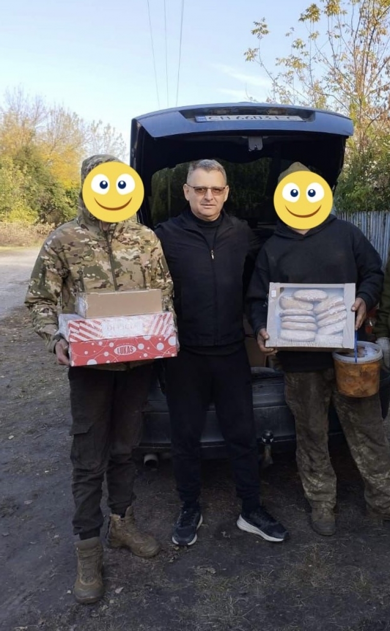 31.10.2024 Продовжуємо робити добрі справи. Знову в дорозі! Громадський дипломат ГО &laquo;Міжнародної Дипломатичної Місії &laquo;ОБСЕ&raquo; Приходько Григорій Дмитрович з волонтерами привіз маскувальні сітки та іншу допомогу нашим захисникам.