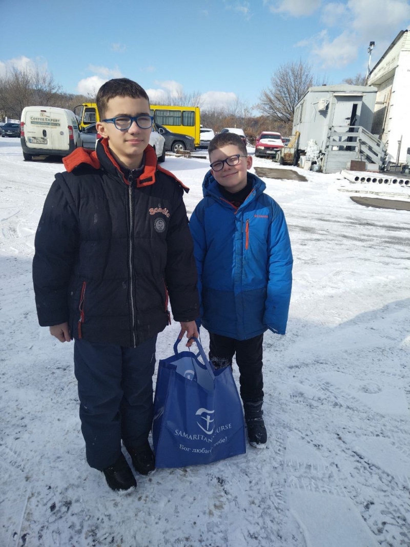 23.02.2025 Продовжуємо робити добрі справи!  Заступник голови правління (громадський дипломат) ГО &laquo; Міжнародна Дипломатична місія &laquo;ОБСЕ&raquo; Володимир Загоруйко передав продукти харчування малозабезпеченим.