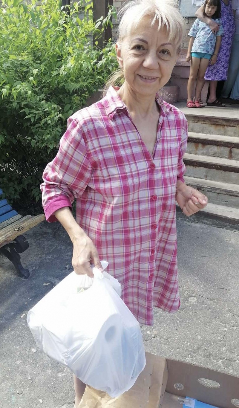 25.06.2024 продовжуємо робити добрі справи,  керівництво ГО &laquo;Міжнародна Дипломатична місія &laquo;ОБСЕ&raquo; з волонтерами передали продукти харчування малозабезпеченим мешканцям міста Києва.