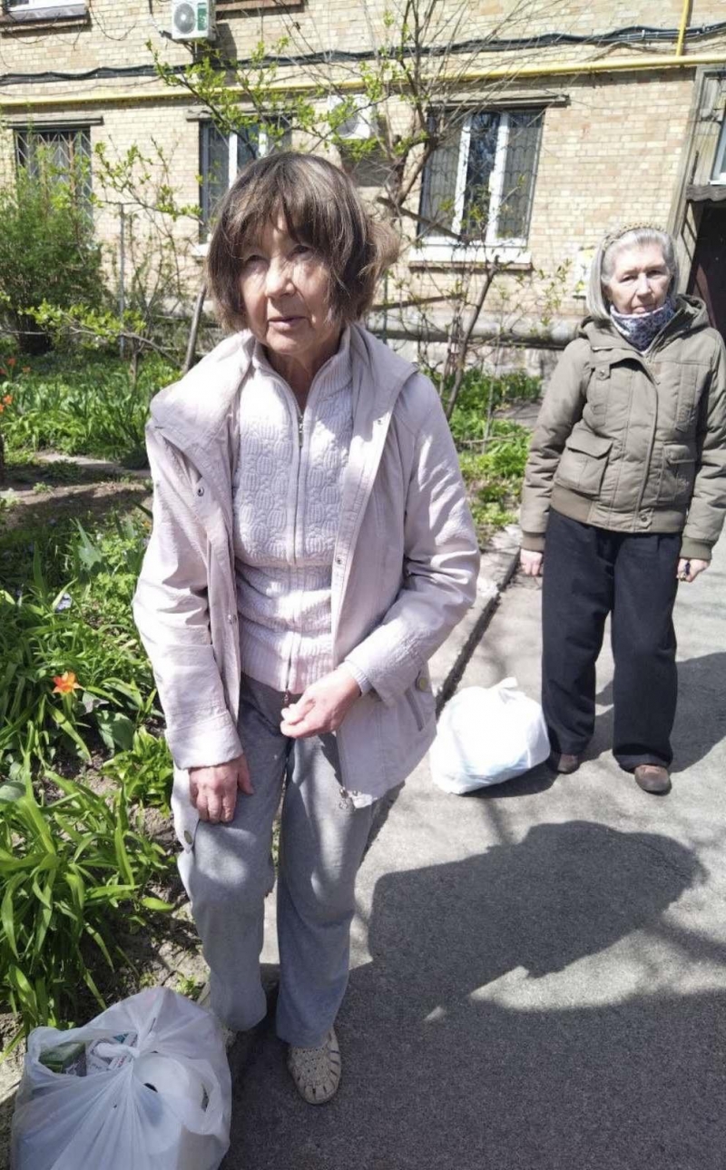 22.04.2025 Продовжуємо робити добрі справи!  Член правління (громадський дипломат) ГО &laquo; Міжнародна Дипломатична місія &laquo;ОБСЕ&raquo; Самсон Загоруйко передав малозабезпеченим продукти харчування.