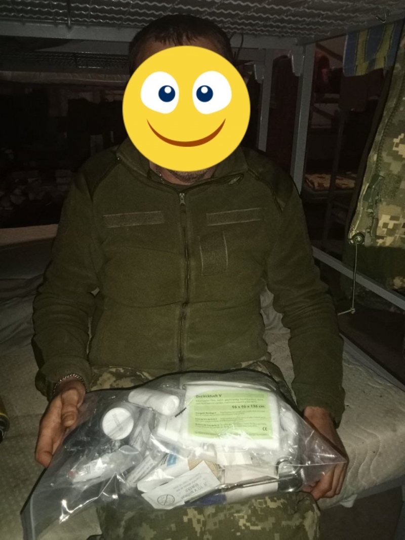 19.01.2025 Громадський дипломат ГО &laquo;Міжнародна дипломатична місія &laquo;ОБСЕ&raquo; Сергій Савчук з волонтерами передав медичні комплекти нашим захисникам!