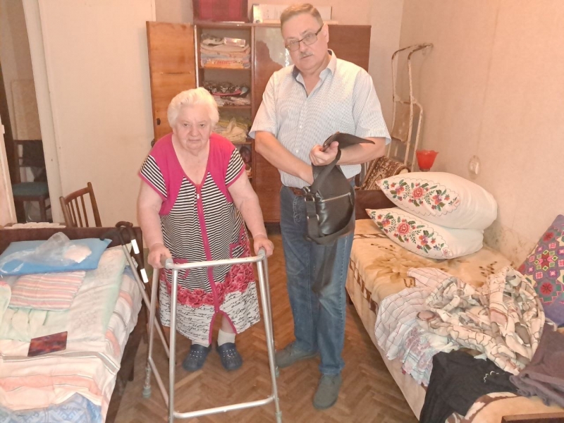 20.08.2024 Продовжуємо робити добрі справи!  Заступник голови правління (громадський дипломат) ГО &laquo; Міжнародна Дипломатична місія &laquo;ОБСЕ&raquo; Володимир Загоруйко передав ходунки хворій людині похилого віку.