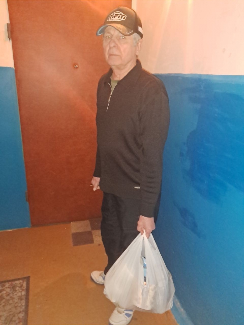 16.03.2025 Продовжуємо робити добрі справи!  Заступник голови правління (громадський дипломат) ГО &laquo; Міжнародна Дипломатична місія &laquo;ОБСЕ&raquo; Володимир Загоруйко передав продукти харчування малозабезпеченим.
