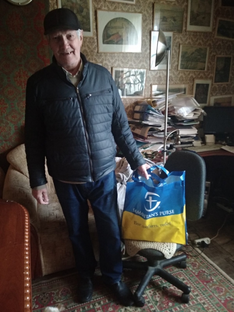 14.04.2025 Продовжуємо робити добрі справи!  Член правління (громадський дипломат) ГО &laquo; Міжнародна Дипломатична місія &laquo;ОБСЕ&raquo; Самсон Загоруйко передав малозабезпеченим продукти харчування.